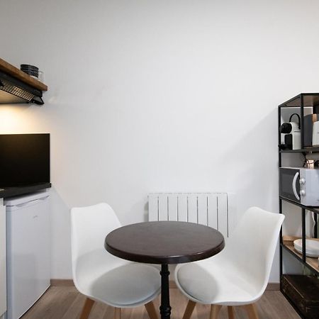 Suite Kella Tassin - Beau Studio Renove Esterno foto