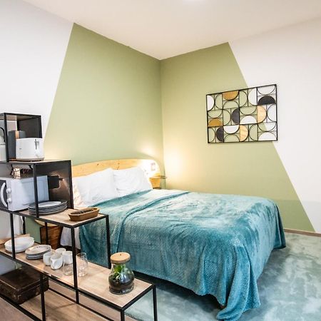 Suite Kella Tassin - Beau Studio Renove Esterno foto